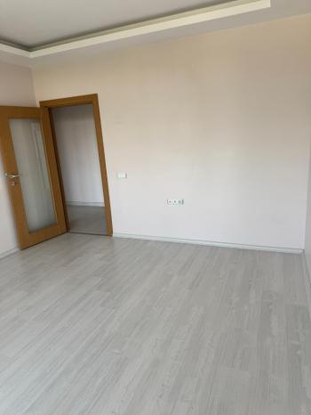 GÜVENAY - ÇORUM ÜÇTUTLAR AHÇILAR SOKAKLAR'DA GENİŞ LÜKS 4+1 KİRALIK DAİRE