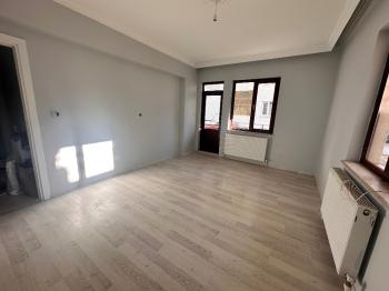 GÜVENAY - ÇORUM İKİZLER BENZİNLİĞİ ARKASI KİRALIK 2+1 DAİRE 