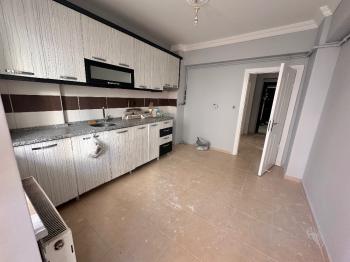 GÜVENAY - ÇORUM İKİZLER BENZİNLİĞİ ARKASI KİRALIK 2+1 DAİRE 