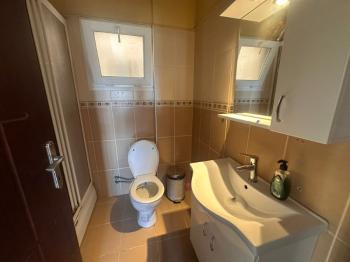 KÜÇÜK KAYMAKLI' DA ÖĞRENCİYE KİRALIK DAİRE 