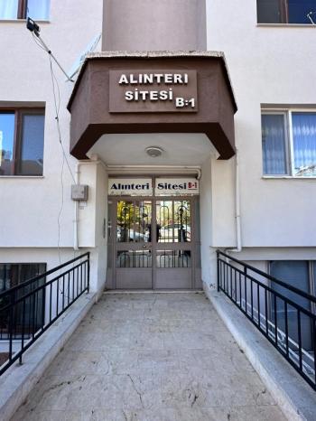 AFYON ÜÇOK EMLAKTAN ESENTEPE MAH KİRALIK 3+1 BAKIMLI TEMİZ DAİRE