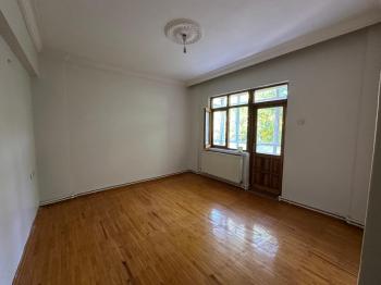 AFYON ÜÇOK EMLAKTAN ESENTEPE MAH KİRALIK 3+1 BAKIMLI TEMİZ DAİRE