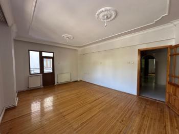 AFYON ÜÇOK EMLAKTAN ESENTEPE MAH KİRALIK 3+1 BAKIMLI TEMİZ DAİRE