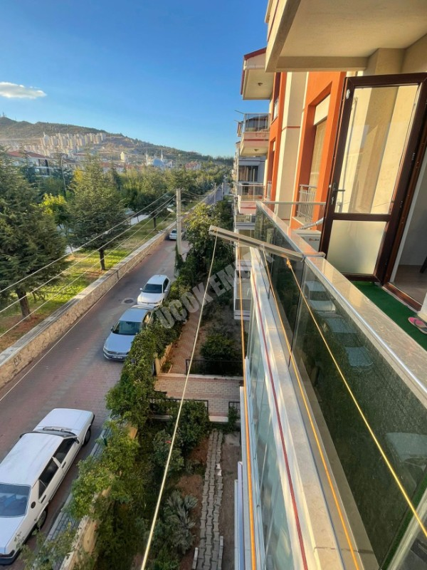 AFYON ÜÇOK EMLAKTAN KANLICA MAHALLESİNDE 3+1 LÜX SATILIK DAİRE