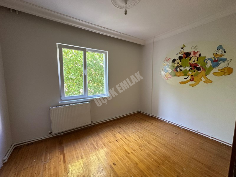 AFYON ÜÇOK EMLAKTAN ESENTEPE MAH KİRALIK 3+1 BAKIMLI TEMİZ DAİRE