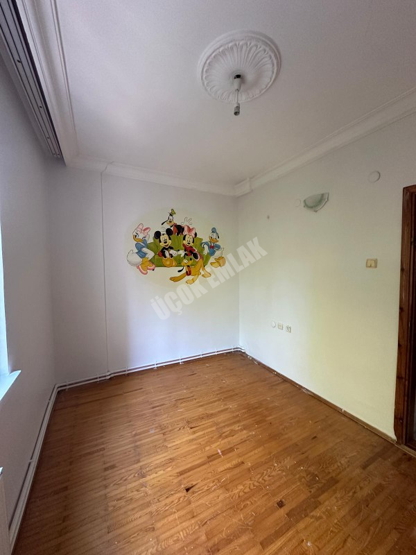 AFYON ÜÇOK EMLAKTAN ESENTEPE MAH KİRALIK 3+1 BAKIMLI TEMİZ DAİRE