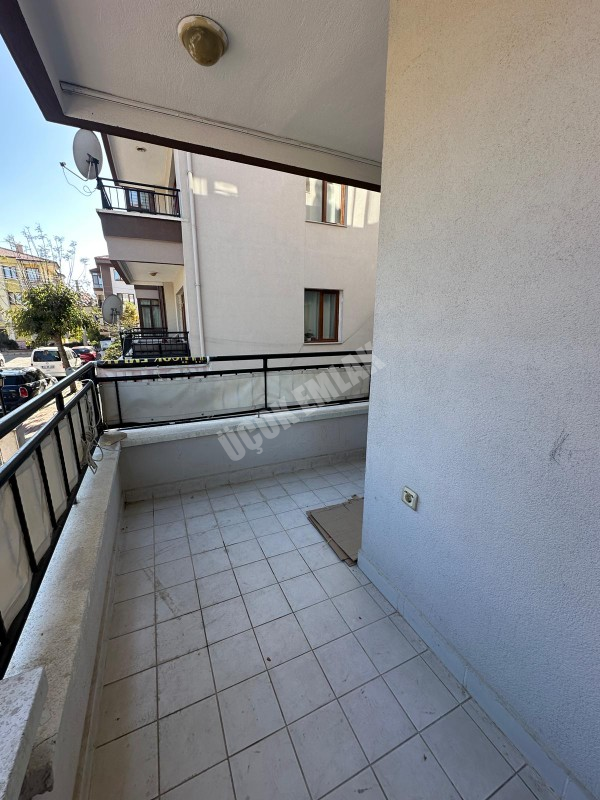 AFYON ÜÇOK EMLAKTAN ESENTEPE MAH KİRALIK 3+1 BAKIMLI TEMİZ DAİRE