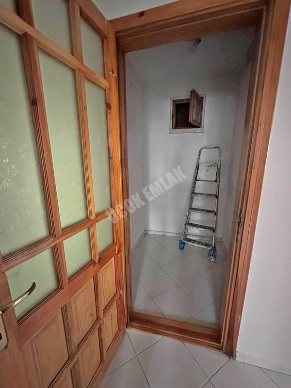 AFYON ÜÇOK EMLAKTAN ESENTEPE MAH KİRALIK 3+1 BAKIMLI TEMİZ DAİRE