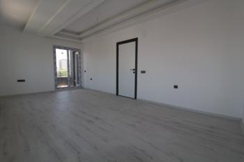 ASLAN'DAN MEZİTLİ DE ULAŞIMA YAKIN B.MUTFAK SIFIR 2+1