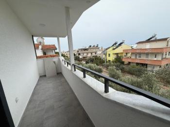 DİDİM ÇAMLIK MAHALLESİNDE 4+1 3. KOYA SADECE 700 METRE MESAFEDE SATILIK LÜKS VİLLA