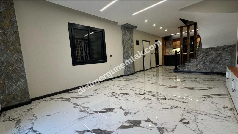 DİDİM HİSAR MAHALLESİNDE DENİZ MANZARALI ,GENİŞ BAHÇELİ, 3 KATLI, 4+1MÜSTAKİL  SATILIK LÜKS VİLLA