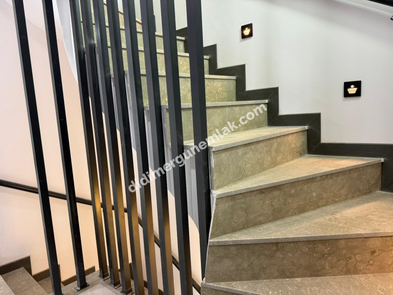 DİDİM ÇAMLIK MAHALLESİNDE 4+1 3. KOYA SADECE 700 METRE MESAFEDE SATILIK LÜKS VİLLA