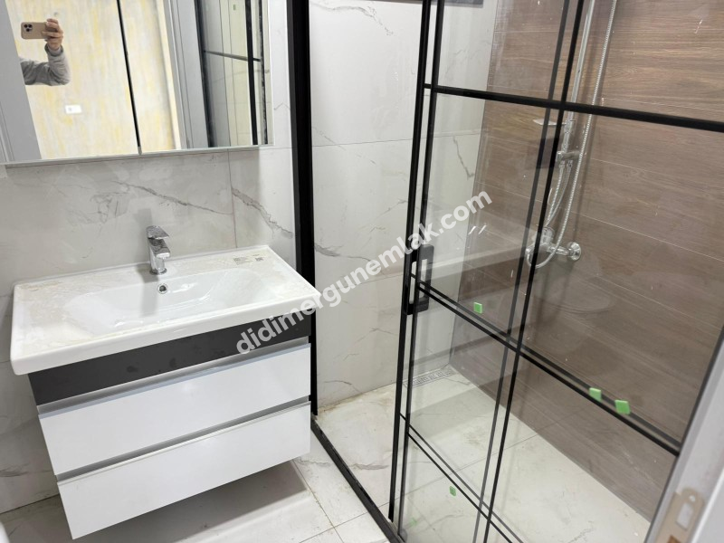 DİDİM ÇAMLIK MAHALLESİNDE 4+1 3. KOYA SADECE 700 METRE MESAFEDE SATILIK LÜKS VİLLA