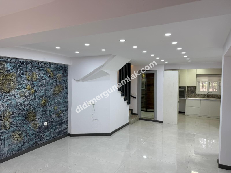 DİDİM ÇAMLIK MAHALLESİNDE 4+1 3. KOYA SADECE 700 METRE MESAFEDE SATILIK LÜKS VİLLA