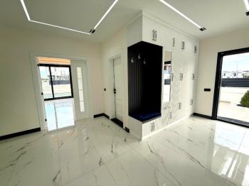 Didim Efeler Mahallesinde Satılık 4+1 Tam Müstakil Villa