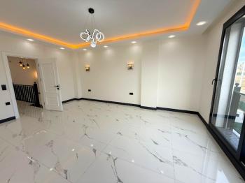 Didim Efeler Mahallesinde Satılık 4+1 Tam Müstakil Villa