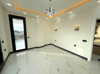 Didim Efeler Mahallesinde Satılık 4+1 Tam Müstakil Villa