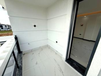 Didim Efeler Mahallesinde Satılık 4+1 Tam Müstakil Villa