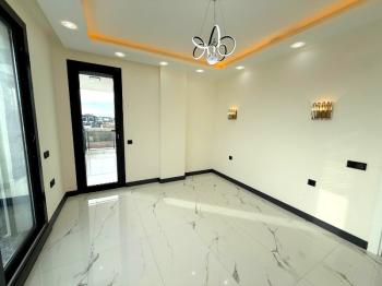 Didim Efeler Mahallesinde Satılık 4+1 Tam Müstakil Villa