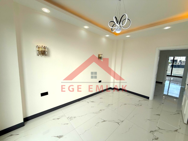 Didim Efeler Mahallesinde Satılık 4+1 Tam Müstakil Villa