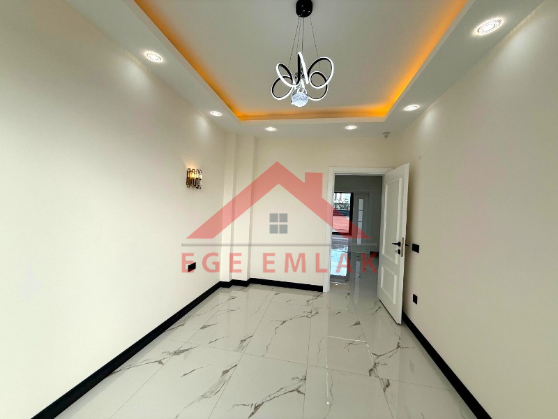 Didim Efeler Mahallesinde Satılık 4+1 Tam Müstakil Villa