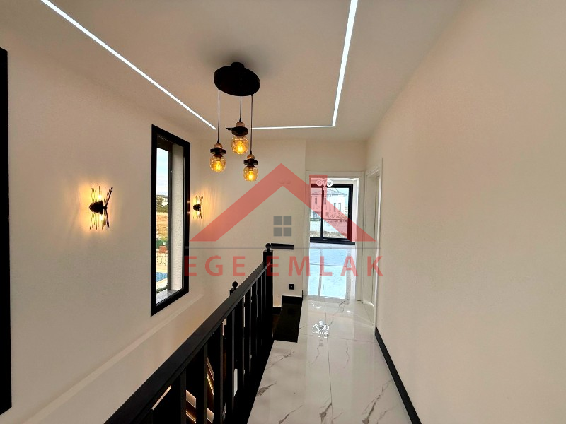 Didim Efeler Mahallesinde Satılık 4+1 Tam Müstakil Villa