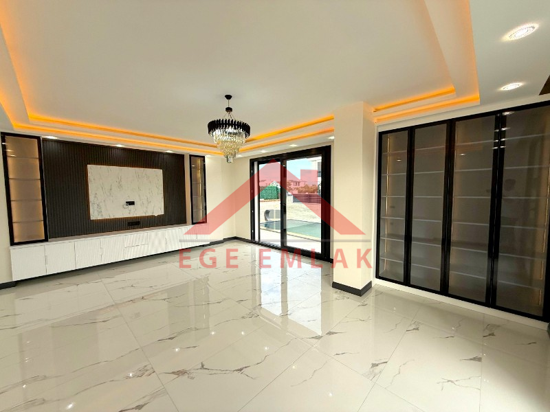 Didim Efeler Mahallesinde Satılık 4+1 Tam Müstakil Villa