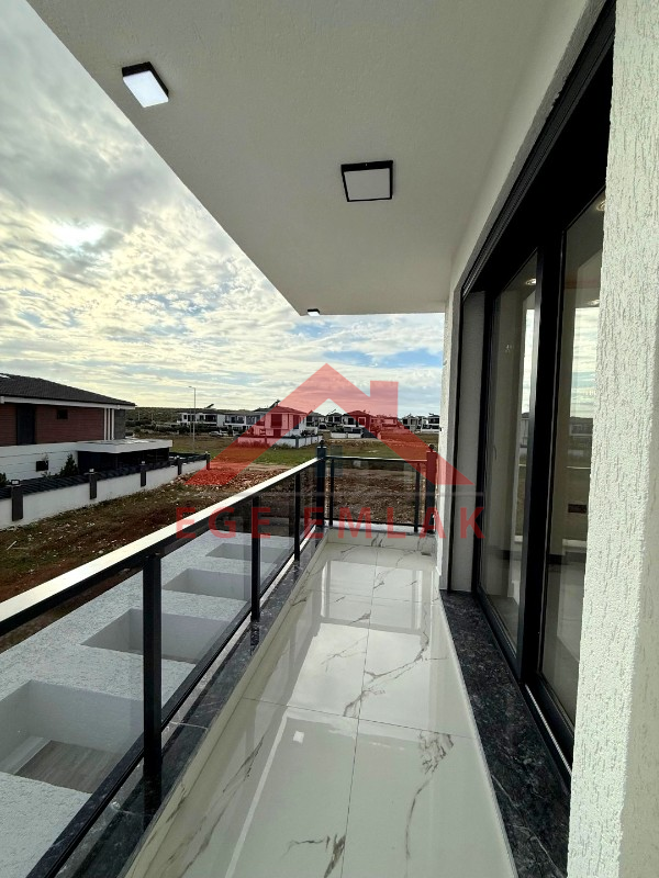 Didim Efeler Mahallesinde Satılık 4+1 Tam Müstakil Villa