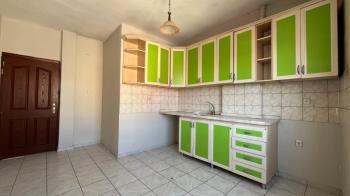 Elmas’tan Mahmudiye Mah.’de 4 Katlı Satılık Komple Bina