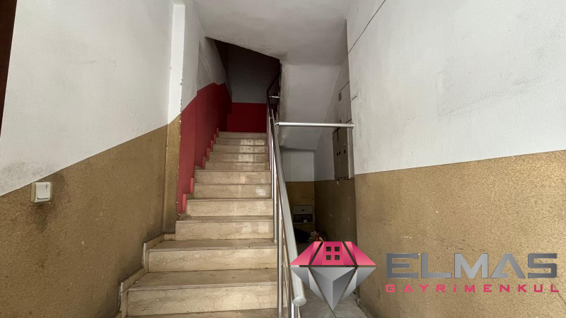 Elmas’tan Mahmudiye Mah.’de 4 Katlı Satılık Komple Bina