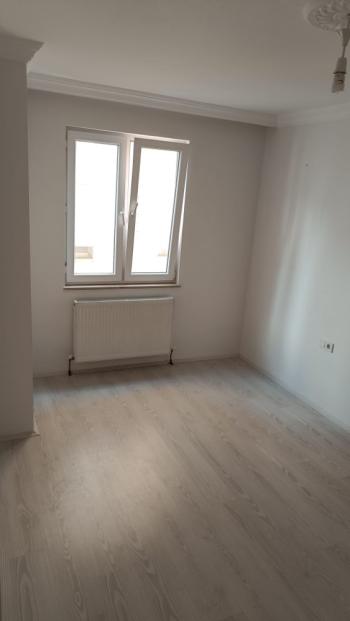 GÜVENAY - ÇORUM BAHÇELİEVLER M.AKİF ERSOY CADDESİ 3+1 KİRALIK DAİRE