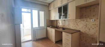 GÜVENAY - ÇORUM BAHÇELİEVLER İLKOKULU YANI KİRALIK 3+1  DAİRE