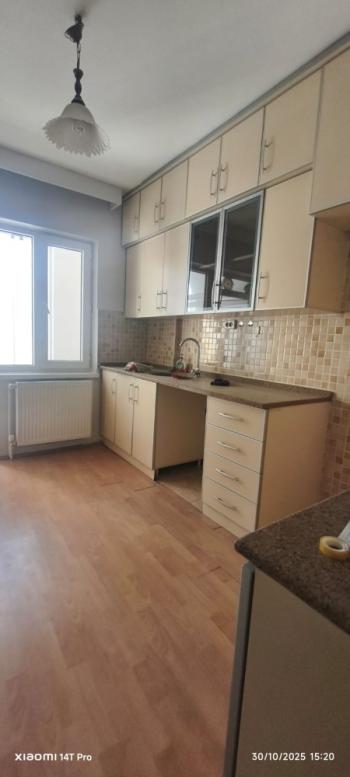 GÜVENAY - ÇORUM BAHÇELİEVLER İLKOKULU YANI KİRALIK 3+1  DAİRE