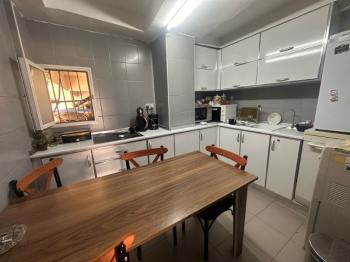 GÖÇMENKÖY' DE ANA CADDE ÜZERİNDE  TÜRK MALI DÜKKAN 