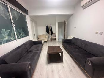 GÖÇMENKÖY' DE ANA CADDE ÜZERİNDE  TÜRK MALI DÜKKAN 