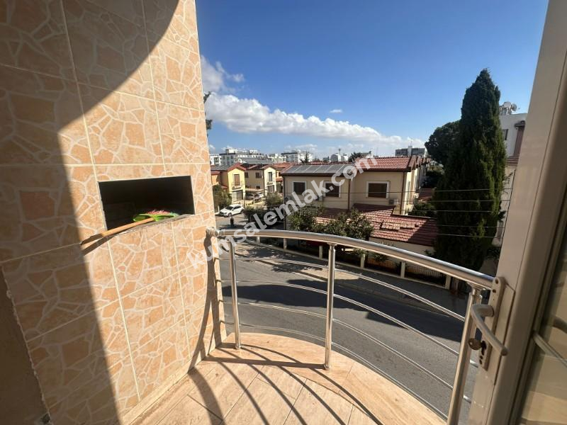 KÜÇÜK KAYMAKLI' DA ÖĞRENCİYE KİRALIK DAİRE 