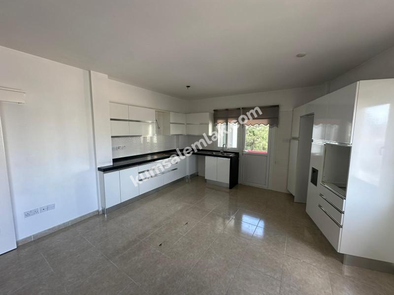 GÖNYELİ MERKEZ'DE GENİŞ 2+1 LÜKS DAİRE 