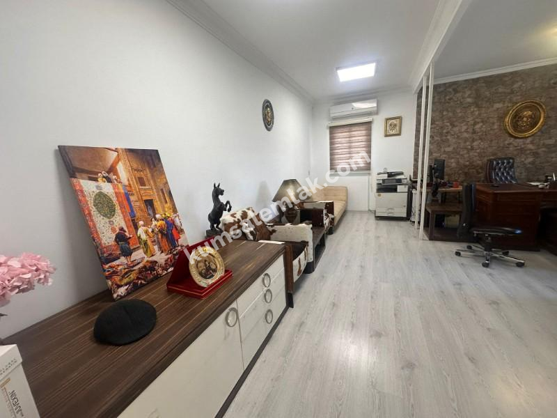 GÖÇMENKÖY' DE ANA CADDE ÜZERİNDE  TÜRK MALI DÜKKAN 