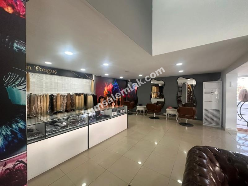 GÖÇMENKÖY' DE ANA CADDE ÜZERİNDE  TÜRK MALI DÜKKAN 