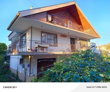 MUDANYA GÜZELYALI YALI MAH.'DE İÇİNDE MÜSTAKİL EVİ OLAN TABELA DEĞERİ YÜKSEK TİCK İMARLI 540 M2 SATILIK ARSA