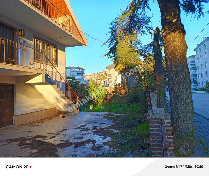 MUDANYA GÜZELYALI YALI MAH.'DE İÇİNDE MÜSTAKİL EVİ OLAN TABELA DEĞERİ YÜKSEK TİCK İMARLI 540 M2 SATILIK ARSA