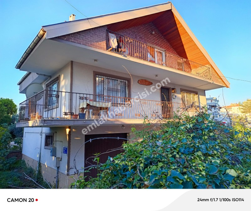 MUDANYA GÜZELYALI YALI MAH.'DE İÇİNDE MÜSTAKİL EVİ OLAN TABELA DEĞERİ YÜKSEK TİCK İMARLI 540 M2 SATILIK ARSA