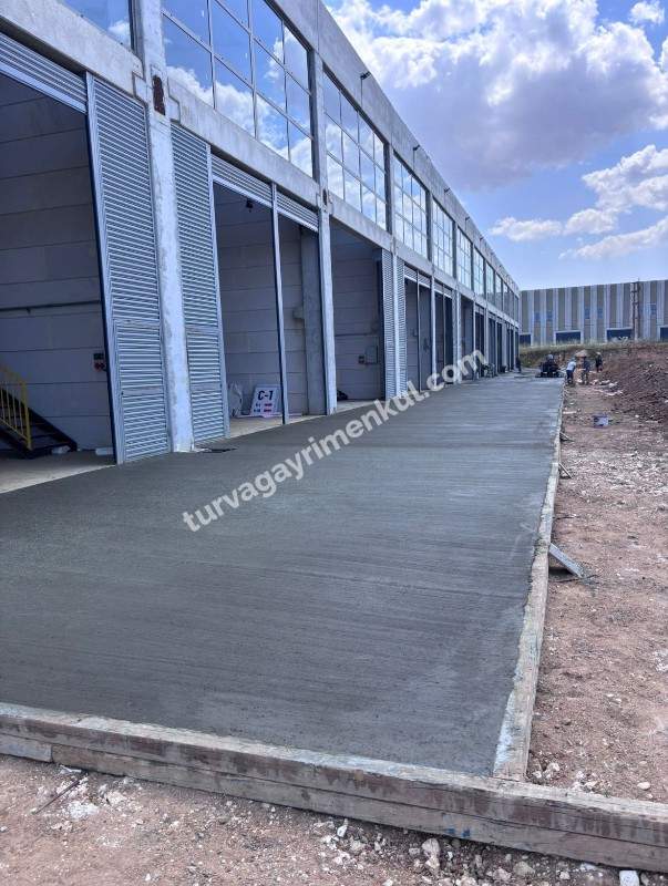 ERSANKOP KÜÇÜK SANAYİ KOOPERATİFİNDE 240 M2 SATILIK 