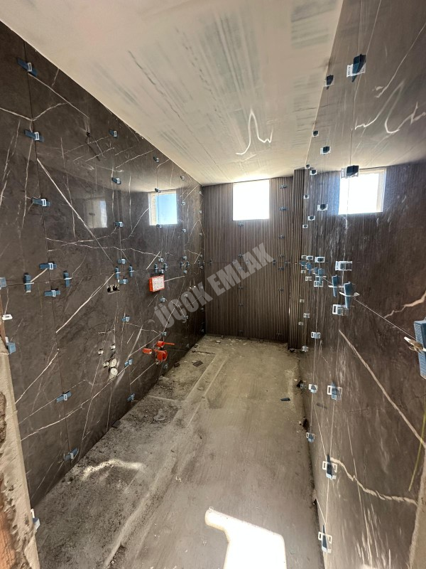 AFYON ÜÇOK EMLAKTAN MAREŞAL F ÇAKMAK MAH SATILIK SIFIR ULTRA LÜX  3+1 DAİRELER