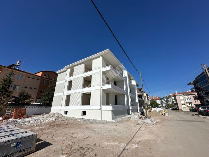 AFYON ÜÇOK EMLAKTAN MAREŞAL F ÇAKMAK MAH SATILIK SIFIR ULTRA LÜX  3+1 DAİRELER