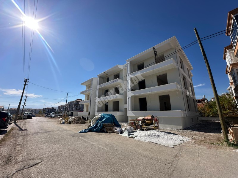 AFYON ÜÇOK EMLAKTAN MAREŞAL F ÇAKMAK MAH SATILIK SIFIR ULTRA LÜX  3+1 DAİRELER