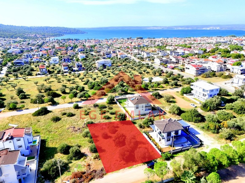 Didim Akbükde Satılık Villa İmarlı Arsa