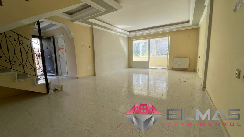 Elmas'tan Deniz Mah. 7/24 Güvenlikli Site İçerisinde Triblex