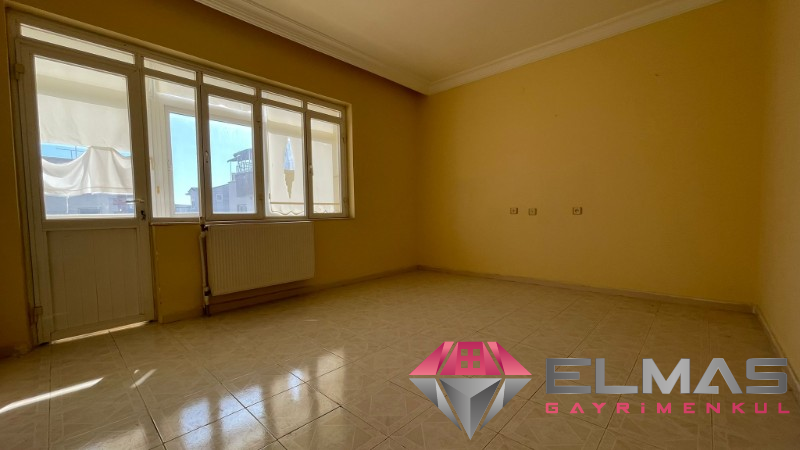 Elmas'tan Deniz Mah. 7/24 Güvenlikli Site İçerisinde Triblex