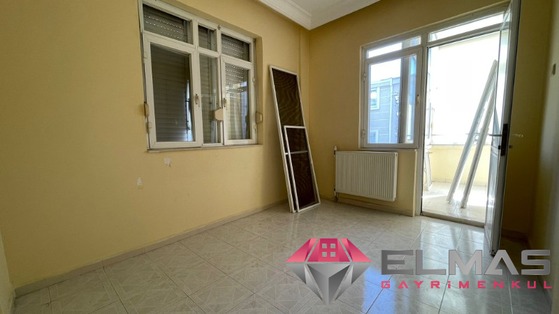 Elmas'tan Deniz Mah. 7/24 Güvenlikli Site İçerisinde Triblex